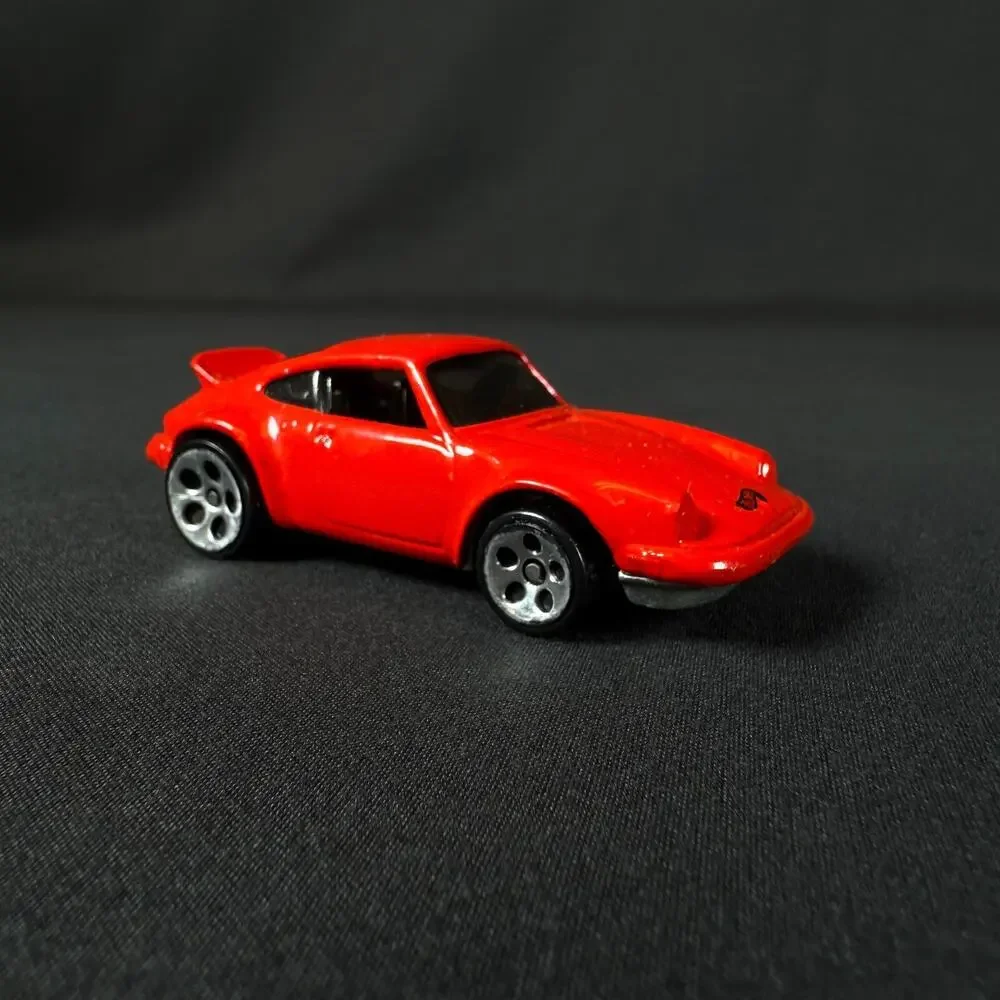 HOT WHEELS 1:64 1974 1995 PORSCHE 911 CARRERA RED MALASYIA